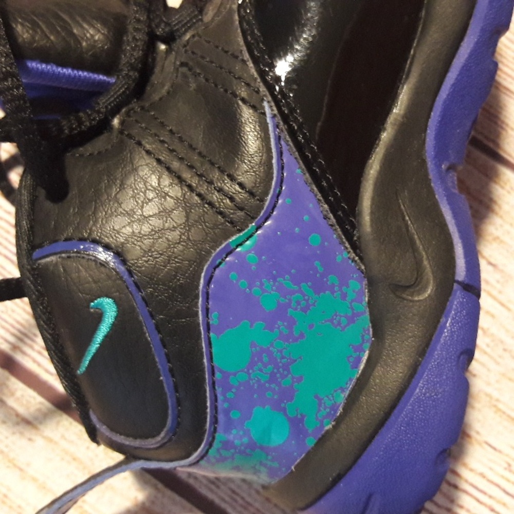 Nike boy's high top black purple green sneaker - Picture 12 of 13